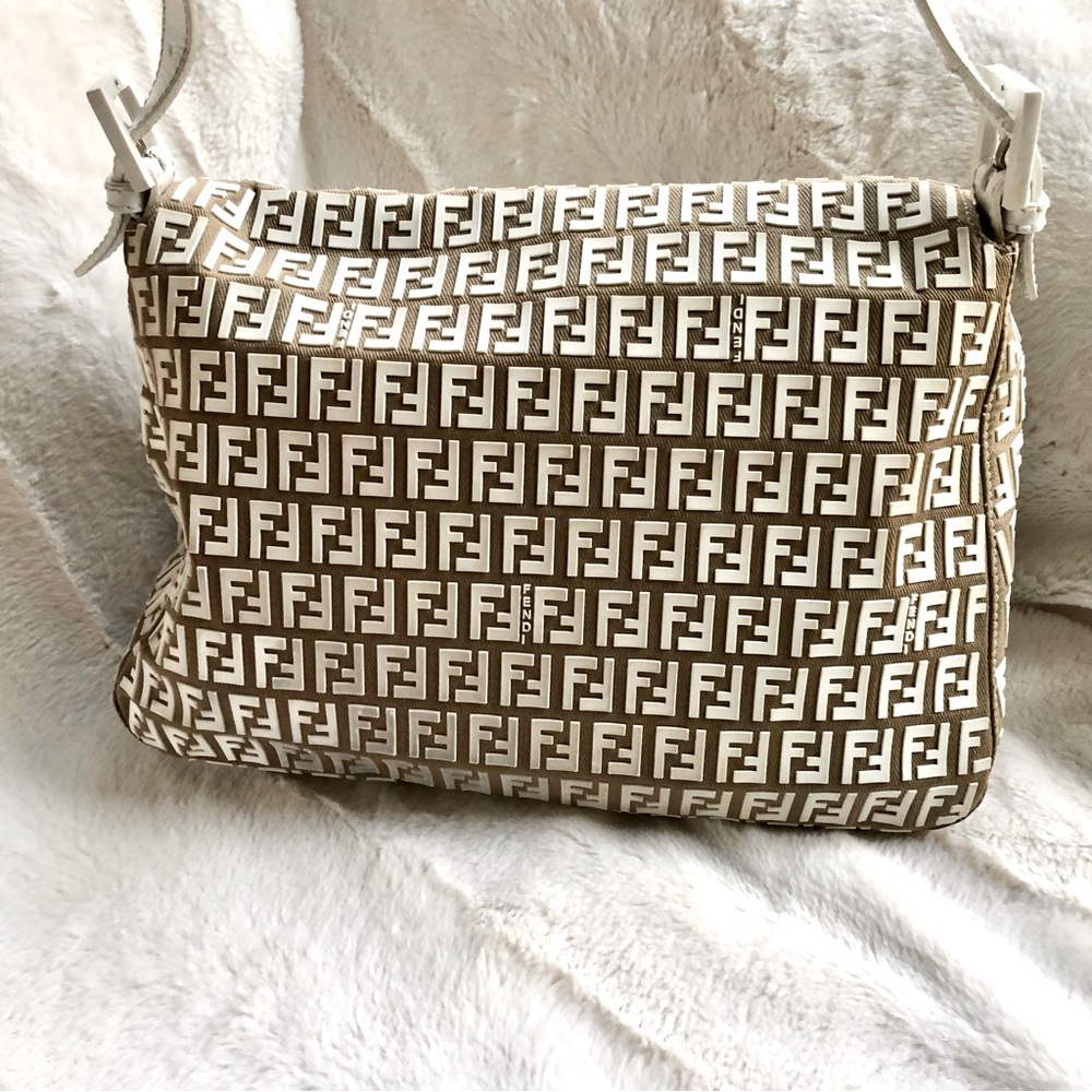 Fendi Rare Mamma Forever Rubberized Logo Bag - Picture 7 of 15